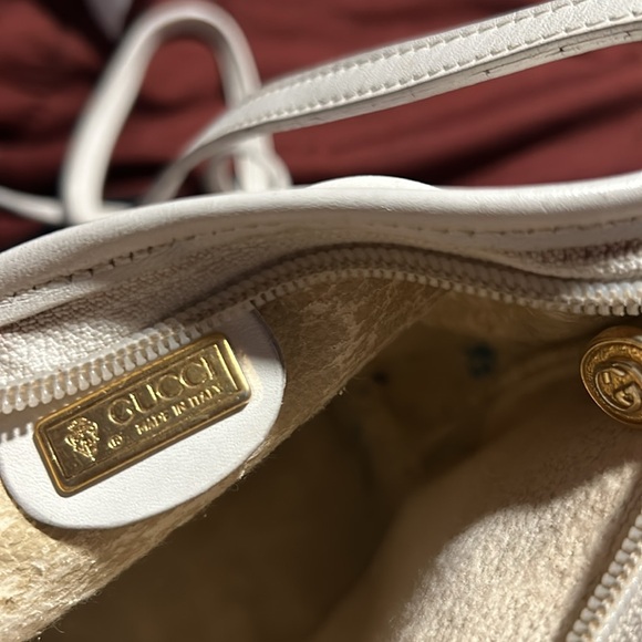 Vintage White Monogram Small Gucci Shoulder Purse - Picture 4 of 7